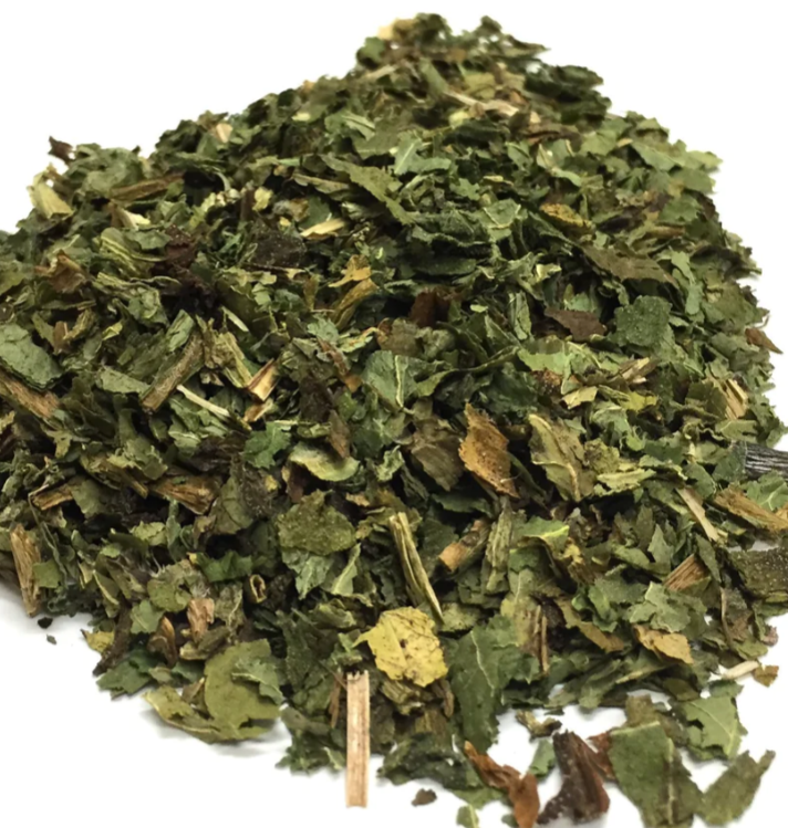 Comfrey Leaf Cut (16 oz)